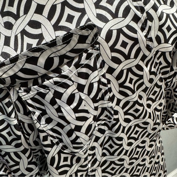 Lane Bryant Plus Women Black & White Oversized Wrap Tunic Formal Shirt Sz 22/24 - Picture 8 of 17